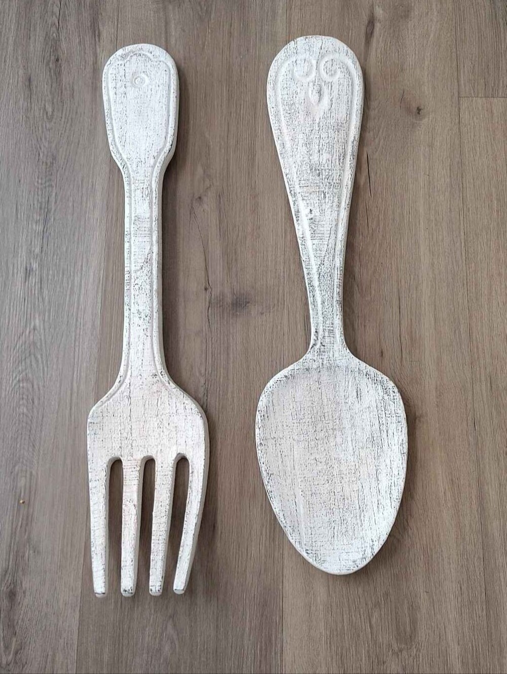 Rustic White Resin Fork and Spoon Wall Decor